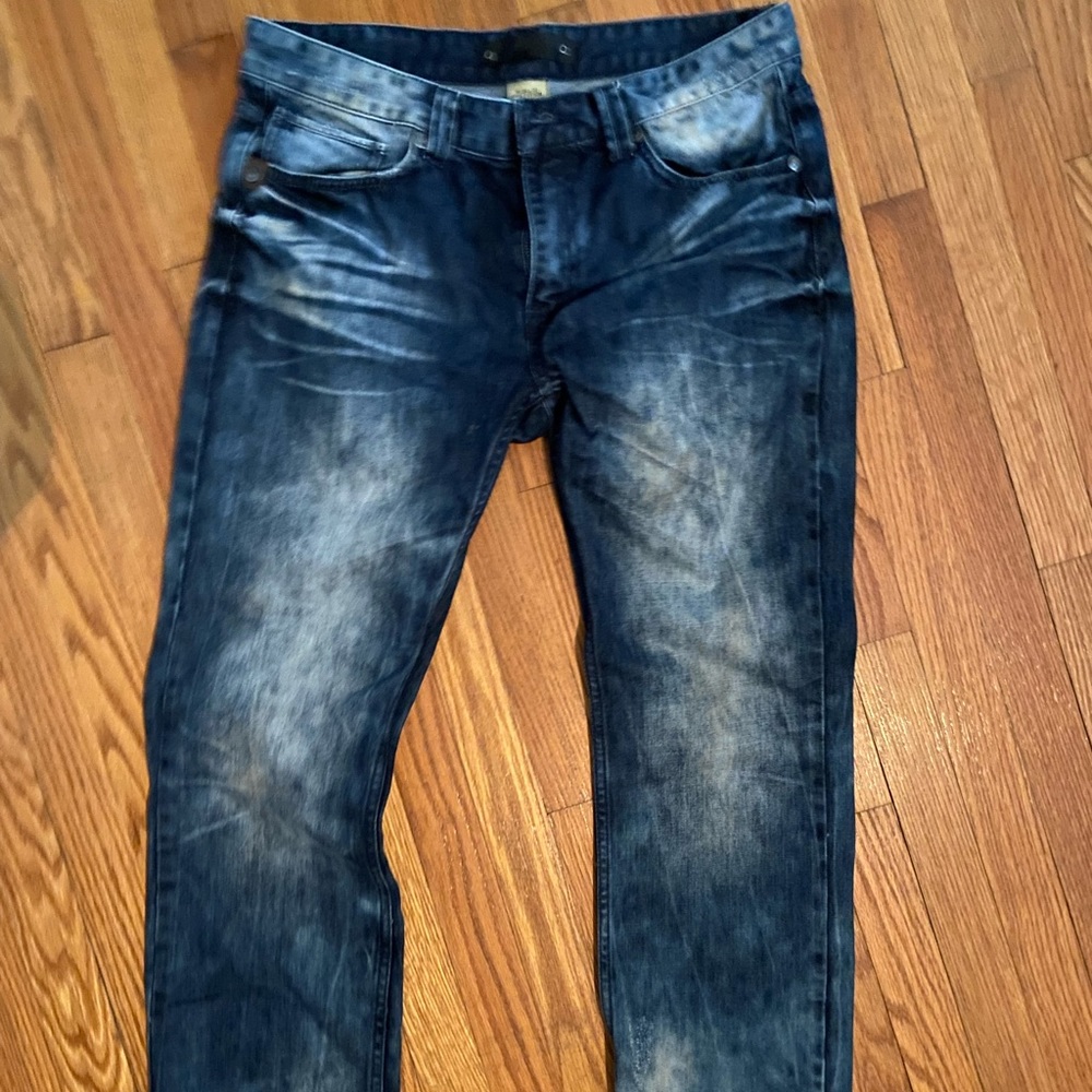 Men’s Distressed Designer Jeans! Size 36x32. Great condition.